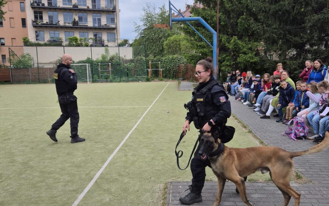 Spolek rodičů uspořádal akci „Zachraň mě, když můžeš“ plnou zážitků
