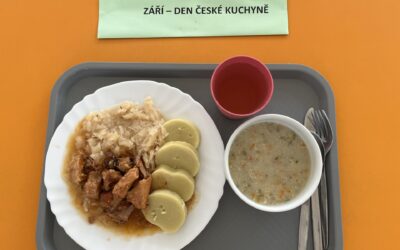 Září ve školní jídelně
