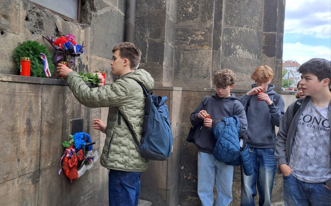 Po stopách hrdinů na dějepisné exkurzi v Praze